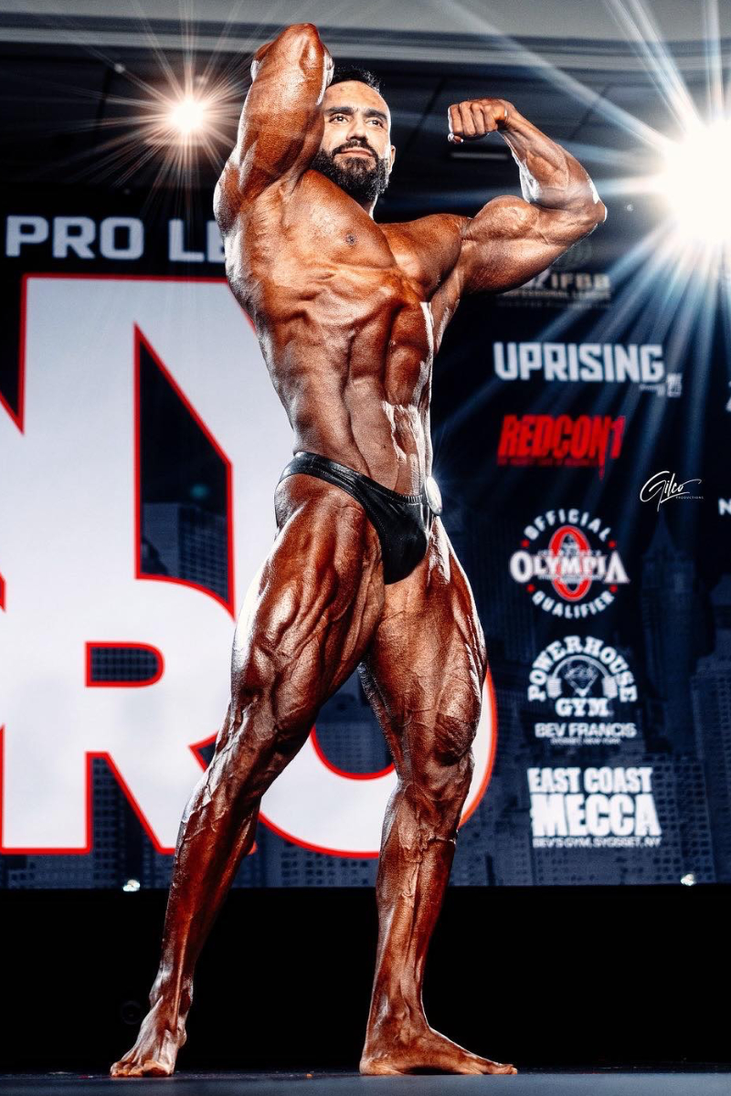 IFBB Pro Camilo Diaz