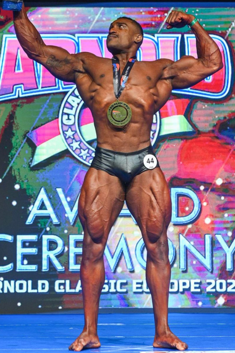 IFBB Pro Yuri Valentim