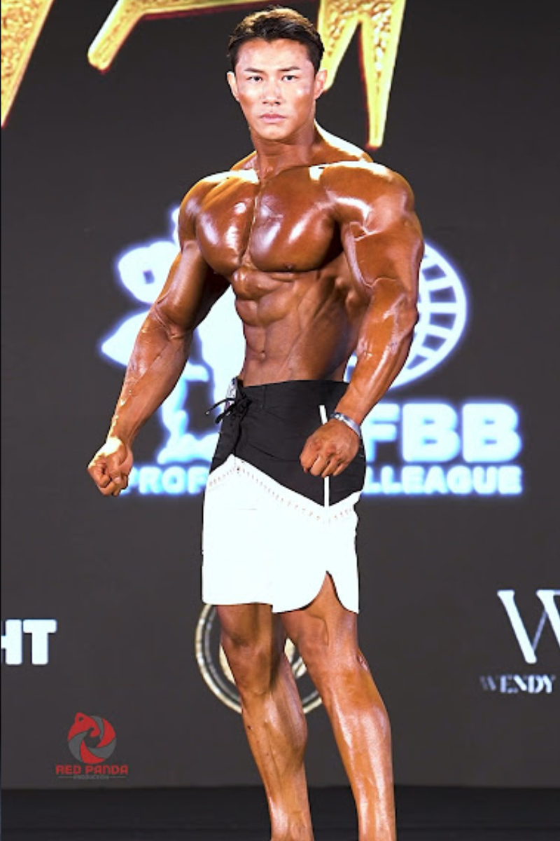 IFBB Pro Jin bo Li