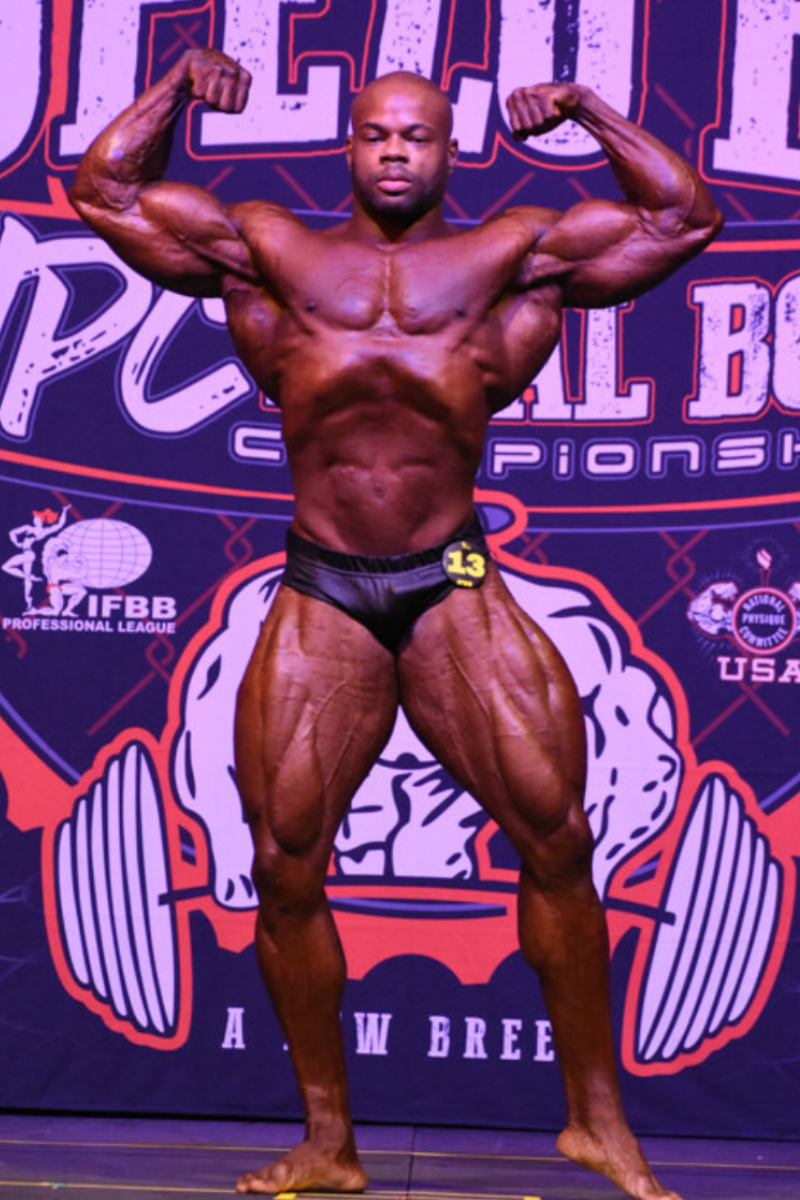 IFBB Pro Eduardo Oliveira