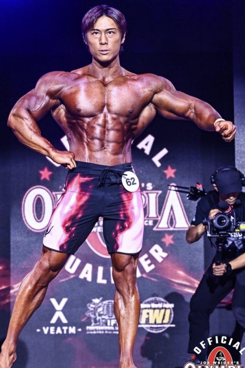 IFBB Pro Jo Uezato