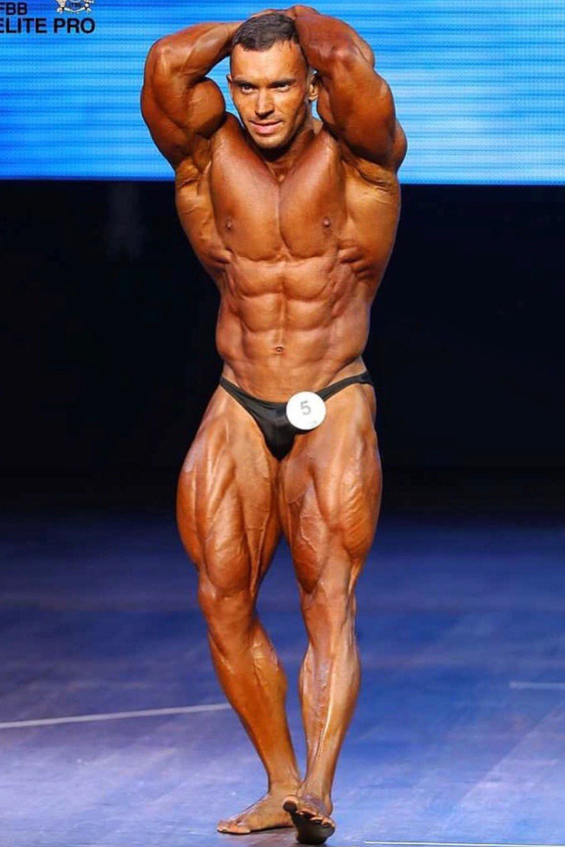 IFBB Pro Andrei Melnikov