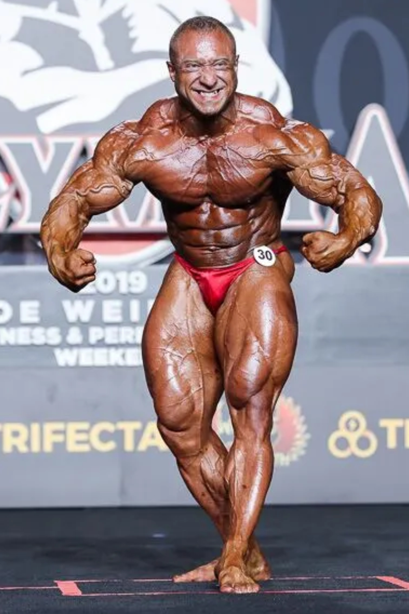 IFBB Pro Oleh Kryvyi