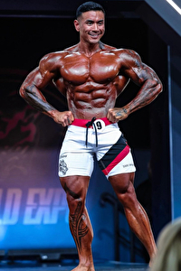 IFBB Pro Jonas Jamena