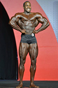 IFBB Pro Robert Timms