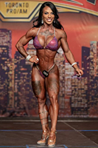 IFBB Pro Sandra Colorado