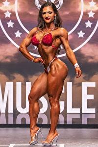 IFBB Pro Lisa Meiswinkel