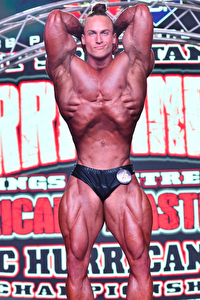 IFBB Pro Samuel Paquin