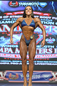 IFBB Pro Cerise DeCardenas