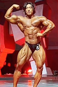 IFBB Pro Jihoon Bang