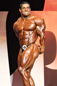 IFBB Pro Gustavo Badell