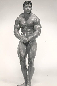 IFBB Pro Harold Poole