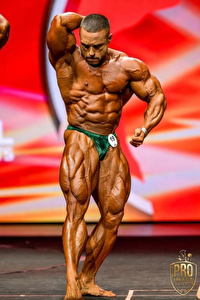 IFBB Pro Roman Iushchenko