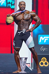 IFBB Pro Brandon Henderson