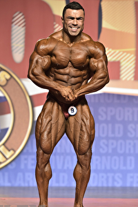 IFBB Pro Eduardo Correa